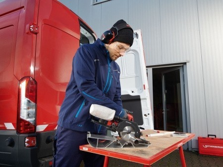 Аккумуляторный труборез PIPECUT mini, применение Аккумуляторный труборез PIPECUT mini, применение